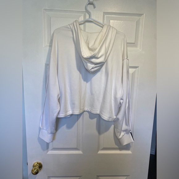 BNWT Adidas Cropped Hoodie Sweatshirt Size Large - Picture 9 of 11